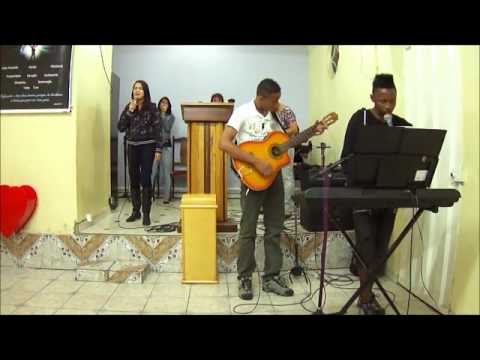 Quadrangular Vera Cruz....B.H..MG.....29 Junho 2012 - Ministerio Louvor.