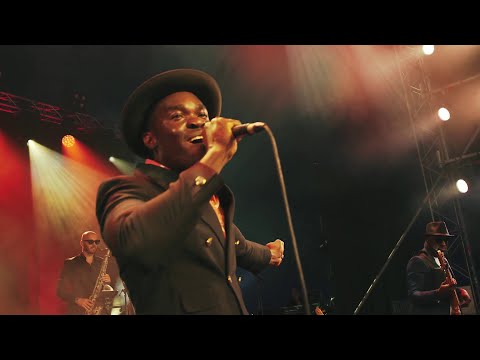 Steffen Morrison - Little Bit Longer