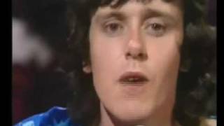 Donovan in Concert - Jennifer Juniper