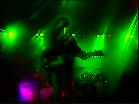 The Cure - Fascination Street (Live 1990)