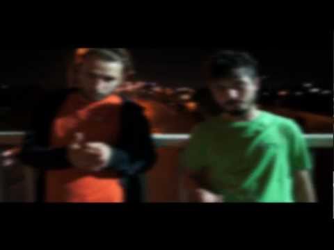 Robert Ft. Mahşerikan - Öylesine Bişey ( Official Video Klip ) 2012