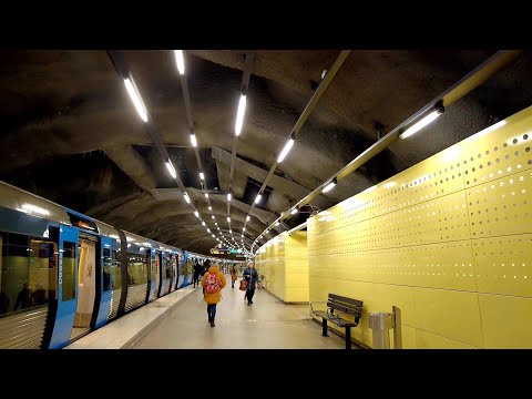 Sweden, Stockholm -  Walking in Kungsholmen (Fridhemsplan) #303