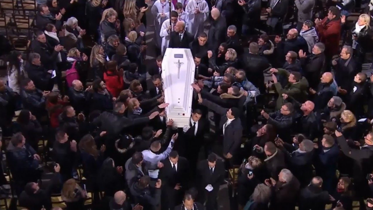 VIDEO - Hommage à Johnny : une dernière ovation pour saluer la mémoire de l'artiste