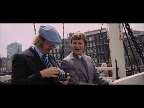 1971    007,  James  Bond