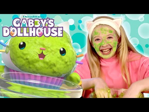 Make Squishy Squeezy Glow Mask with Gabby! | GABBY'S DOLLHOUSE
