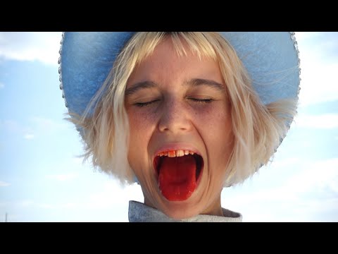 Sophia Kennedy - Cat On My Tongue (Official Video)