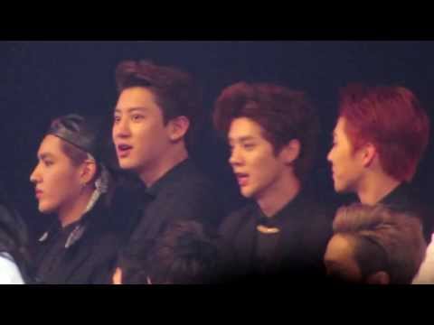 EXO [Kris, Chanyeol, Luhan & Xiumin] during 2NE1's Performance - SBS Gayo Daejun 2013 [2NEXO]