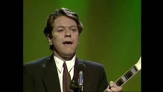 Robert Palmer - Change His Ways Rare Live Performance on UK Variety show.
