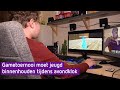 Gamer Jesse uit Oldebroek speelt het tiendaags gametoernooi Beat the Clock tijdens de avondklok