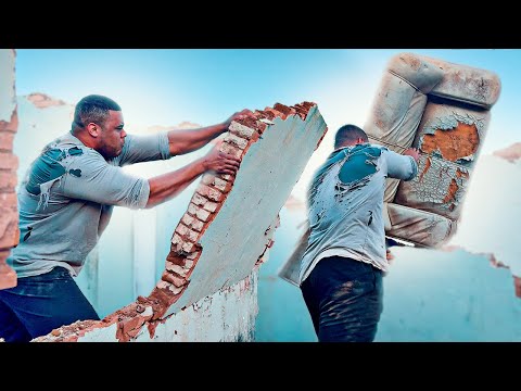 BITELO DESTRUIU A CASA NO TAPA COM SUA FORÇA 