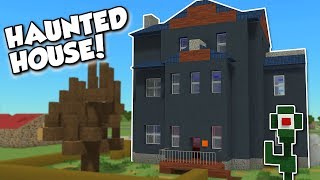 EXPLORING A HAUNTED HOUSE!? - Voxel Turf Gameplay - City Building Game &amp; Sky Base