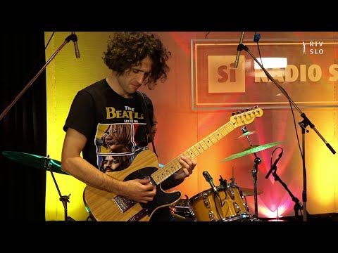 RADIO Si MAIN STAGE - Lamai & Bort Ross - Kot čutim te jaz