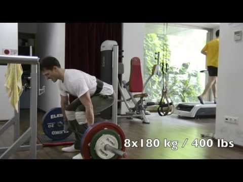 8 x 400 lbs / 180 kg deadlift, 3 x 200 kg / 440 pounds deadlifts