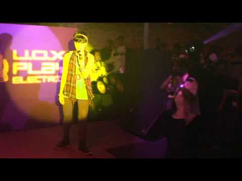 Arabyrd UOX Play Electro 4