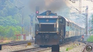 preview picture of video 'WDG 4 (UBL) #12013 smokes and speeds hauling Mumbai CST → Bangalore City Udyan Express'