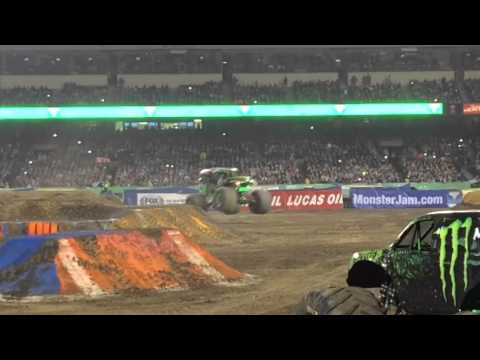 Monster Jam Anaheim 2/13/16 Grave Digger WINNING Freestyle
