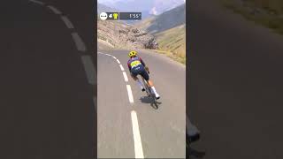 Is it 𝙢𝙚𝙨𝙢𝙚𝙧𝙞𝙨𝙞𝙣𝙜 or 𝙩𝙚𝙧𝙧𝙞𝙛𝙮𝙞𝙣𝙜 watching Tom Pidcock descending!? #cycling #TourDeFrance