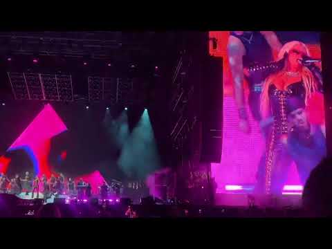 Christina Aguilera - Tell Me (First Live Performance) at Lovers & Friends Festival 2023