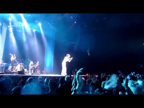 Laleh - Ängeln i rummet @ Scandinavium - 2012-04-20