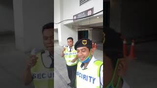 Download lagu Security Pengawal Keselamatan mp3