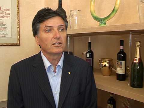 download lagu mp3 mp4 Sparkling White Wine Italy, download lagu Sparkling White Wine Italy gratis, unduh video klip Sparkling White Wine Italy