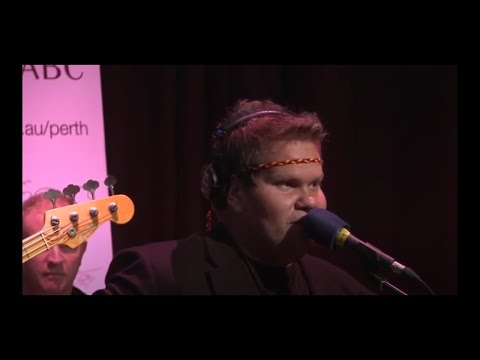 Bartlett Brothers ***Fly***   Live at ABC Studios Perth 2012  {{ REACTION }}