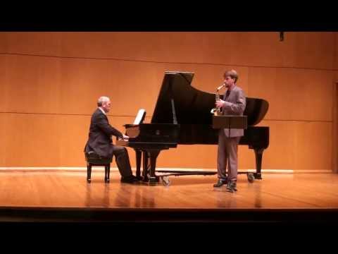 Scaramouche Suite pour Saxophone et Piano by Darius Milhaud