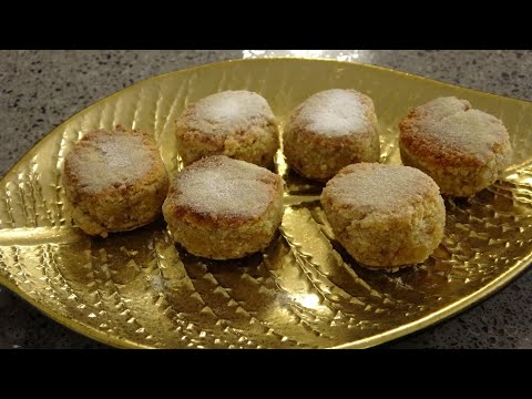 Easy Medieval Food: Emeles (fried almond cakes)