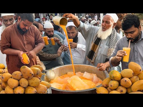 Hardworking Old Man Making Mango Juice ???? Roadside Drink Ice Mango Milkshake | Karachi Street Food