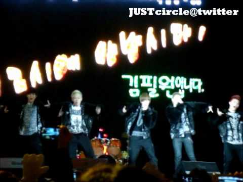 [Fancam] 120218 Block B @ Lotte World (Nanlina  + Wanna Be)