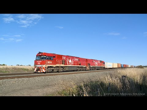 Ghan Locomotives Leading 7AM5 Freight Train (15/8/2021) - PoathTV Australian Railways