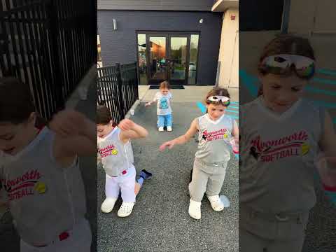 Wait for me! @HallieOnStage114 & Ashlyn #shorts #fun #funny #trending #viral #friends