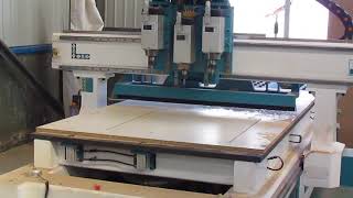 2018 Affordable 3 Axis CNC router for cabinet making with three process and 4' x 8' size