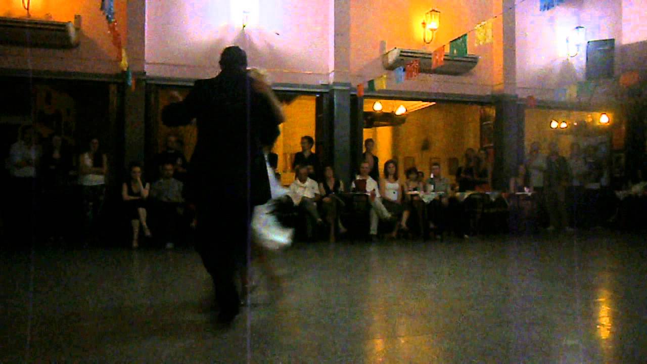 Analia Carreño y Luis Ramirez en El Motivo Tango 18/2/13