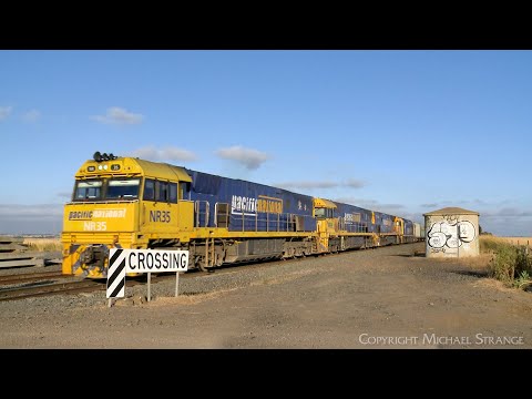 2MA5 Pacific National Intermodal Container Freight Train (9/1/2023) - PoathTV Australian Railways