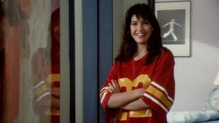 Download lagu Baby Sister (1983) - Phoebe Cates 'When It Gets Too Hot' mp3