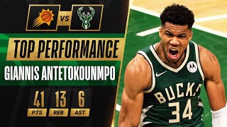 Giannis Antetokounmpo - Milwaukee Bucks