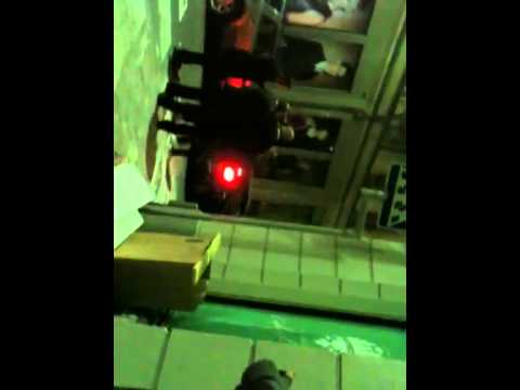 Dörrvakt misshandlar lästmakargatan 2010-10-01