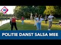 Politie te paard danst de salsa in het Zuiderpark