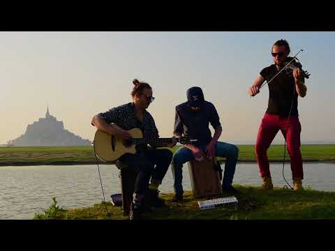 The Trouble Notes - Fíodóir of Taranto (Mont Saint-Michel, France)