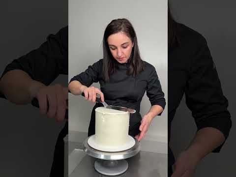 5 SECRETE pentru o nivelare perfectă ✨ Vezi descrierea ⤵️ #cake #purplevelvet