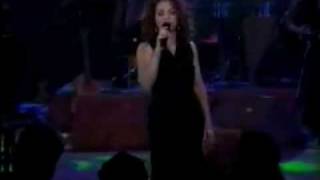 Hold Me, Thrill Me, Kiss me - Gloria Estefan