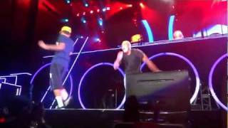 Chris Brown and BowWow perform &quot;Ain&#39;t Thinkin Bout You&quot; and dance together- FAME Sacramento