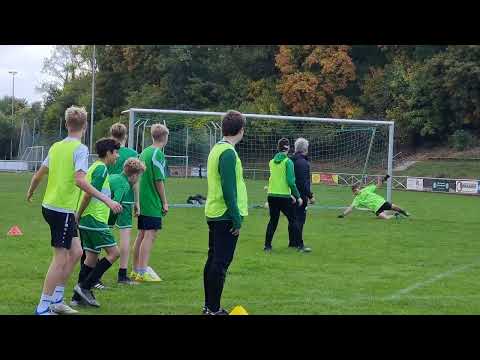 Trainingseinheit mit Pierre Littbarski in Bad Gandersheim