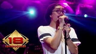 Download lagu Live Konser !! Sheila on 7 - Yang Terlewatkan mp3 Download lagu Live Konser !! Sheila on 7 - Yang Terlewatkan mp3