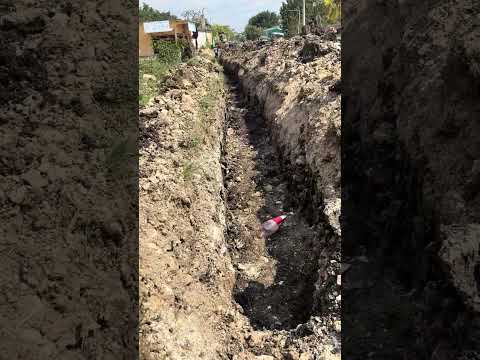 Zanjeo proyecto ampliación sistema agua potable sector II El mango Santa Ana Peten