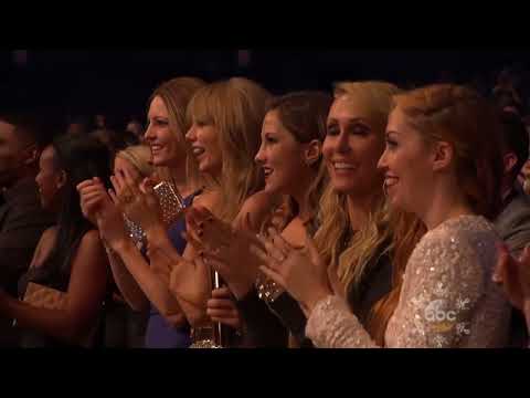 Jennifer Lopez & Iggy Azalea - Celia Cruz Tribute, Booty (Live on American Music Awards)