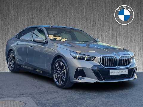 BMW 5-Series 530e M Sport Saloon - Image 2