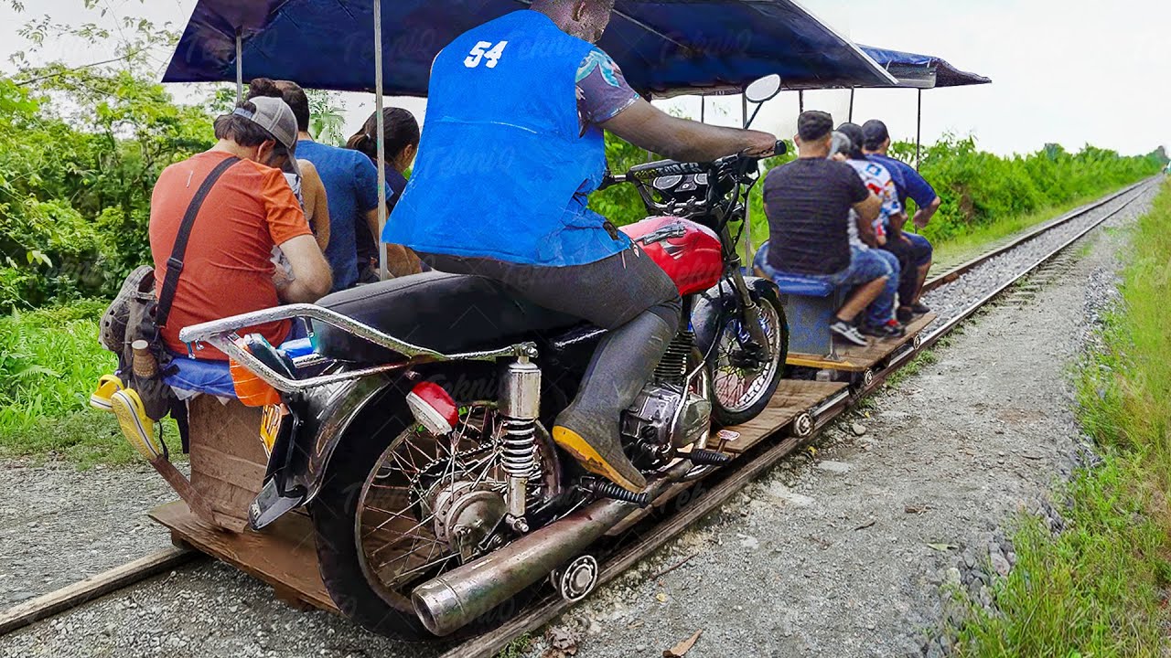 Riding Cheapest Train of Colombia