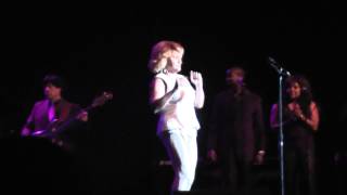 Darlene Love Lean On Me 2013